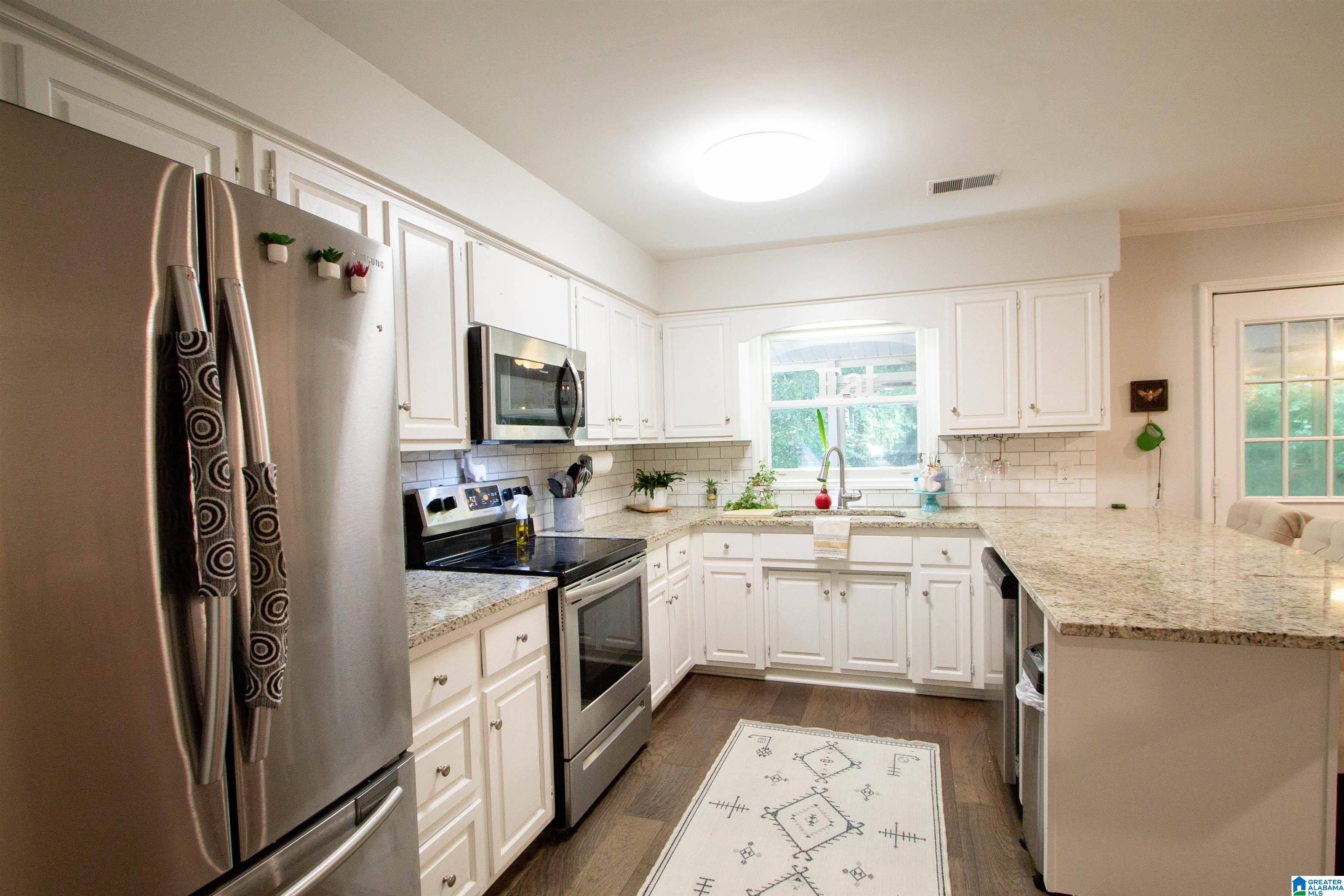 Vestavia Hills, AL 35216,2130 MONTREAT PARKWAY