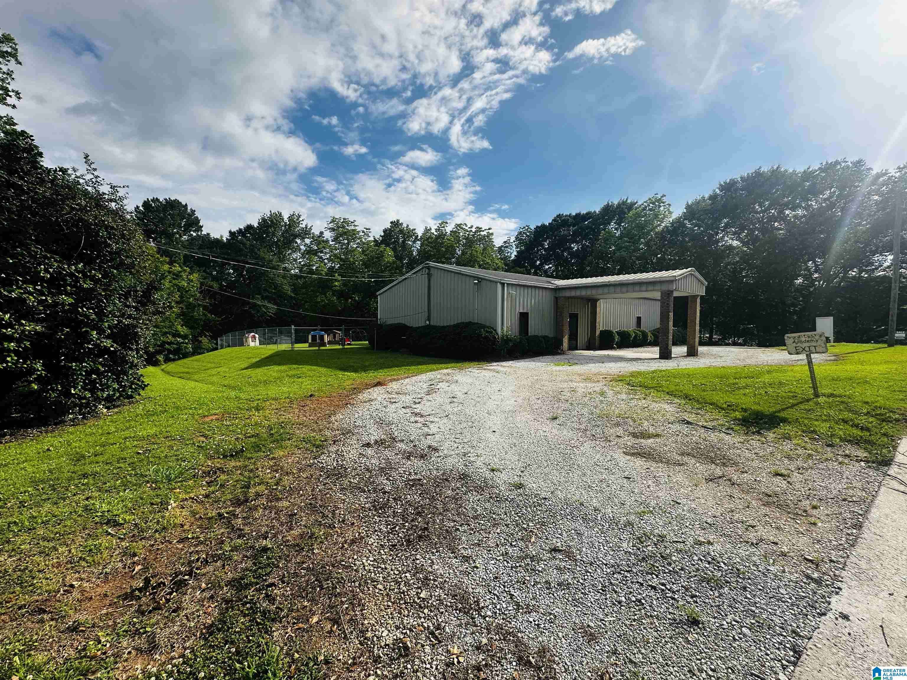 Ashland, AL 36251,841 S 2ND AVENUE