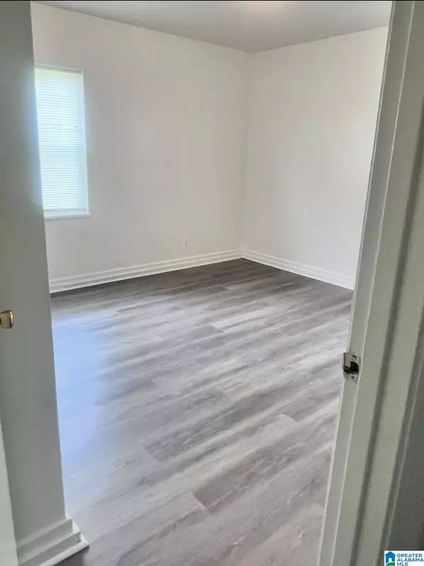 Birmingham, AL 35211,1641 17TH PLACE SW