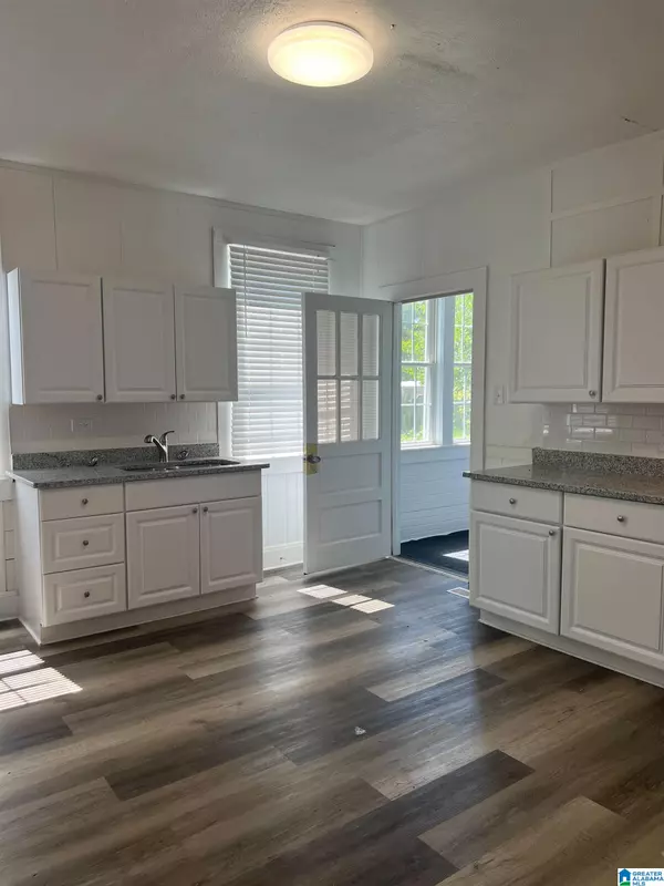 Talladega, AL 35160,309 W PARKWAY AVENUE