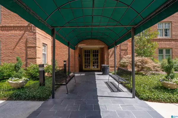 Birmingham, AL 35223,2350 MONTEVALLO ROAD #1205