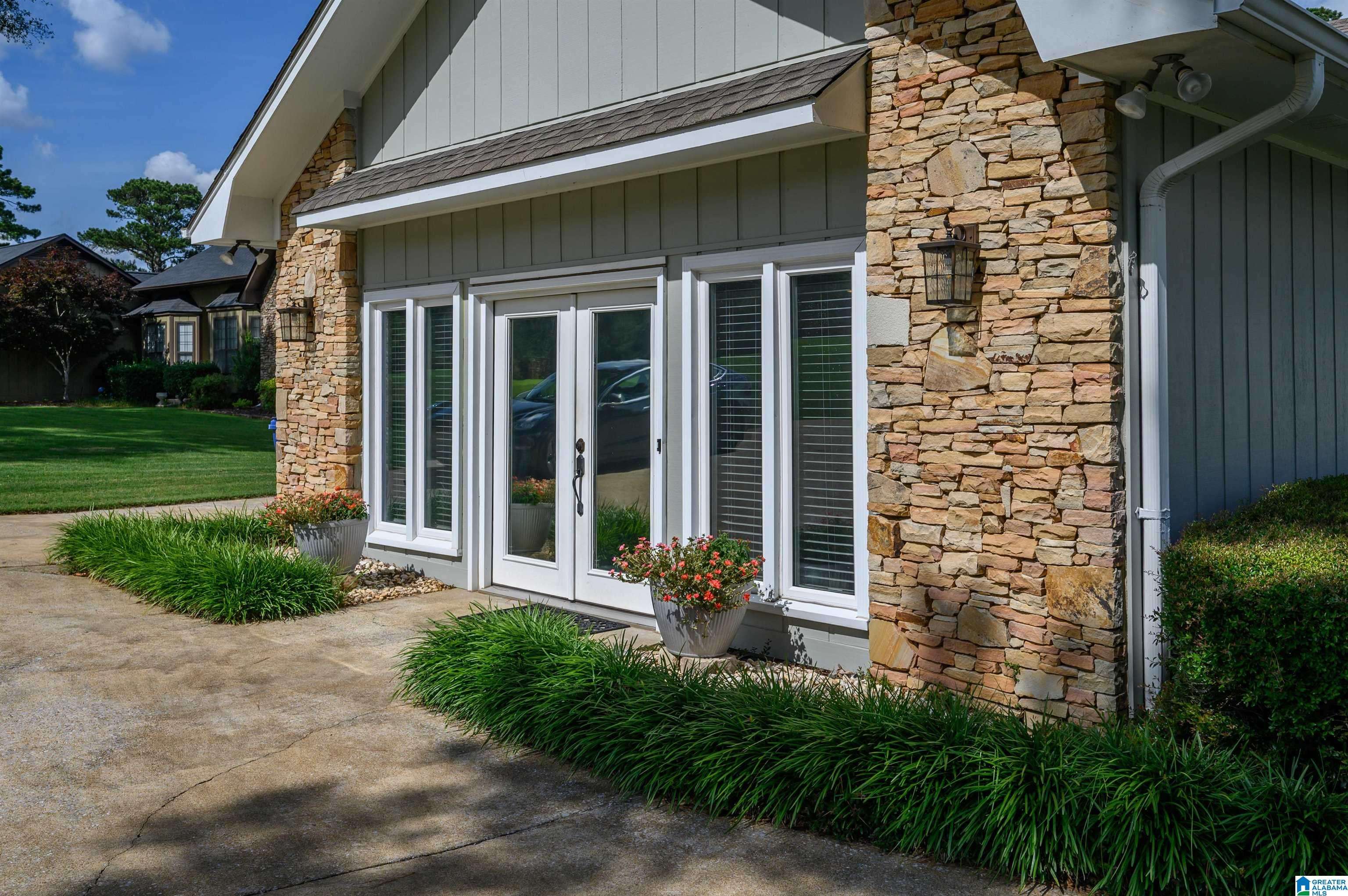 Cropwell, AL 35054,212 BELLBROOK DRIVE