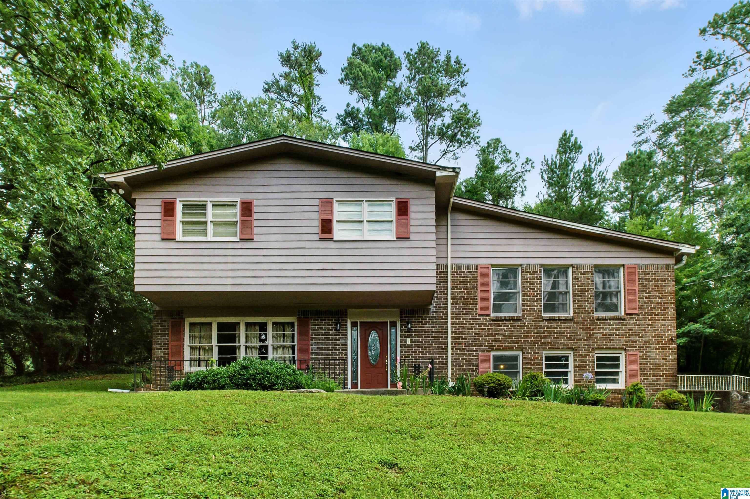 3633 LESLIE ANN ROAD, Vestavia Hills, AL 35243