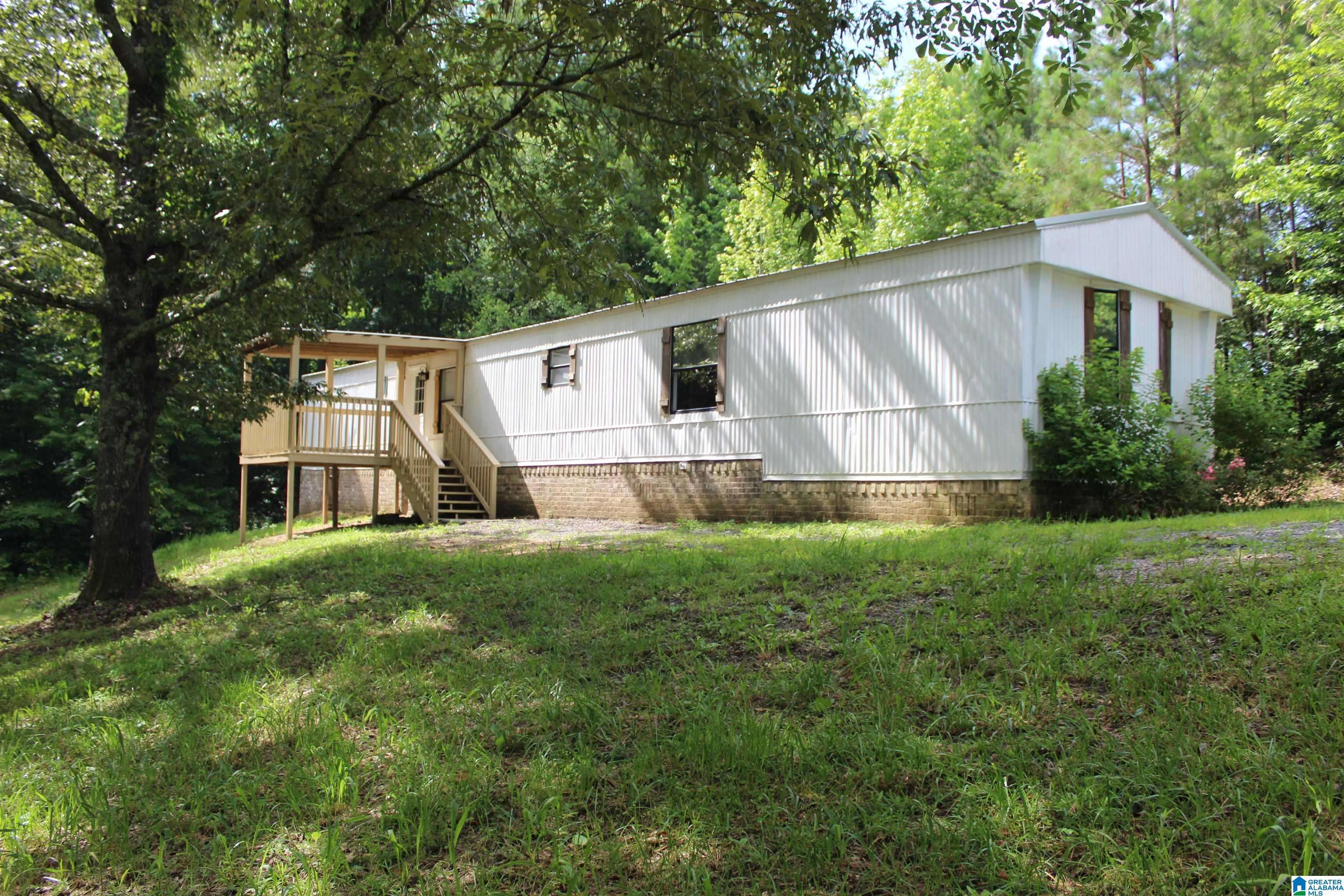 220 CRESTVIEW DRIVE, Springville, AL 35146