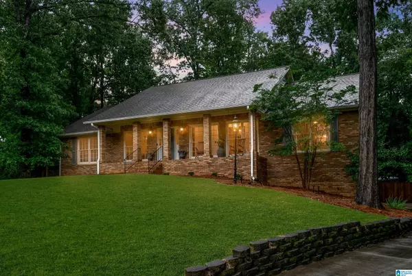 3204 WOODFORD WAY, Birmingham, AL 35242