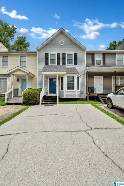 716 JAMESTOWN LANE, Gardendale, AL 35071