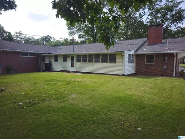 Cullman, AL 35055,1606 NW WOODLAND STREET NW
