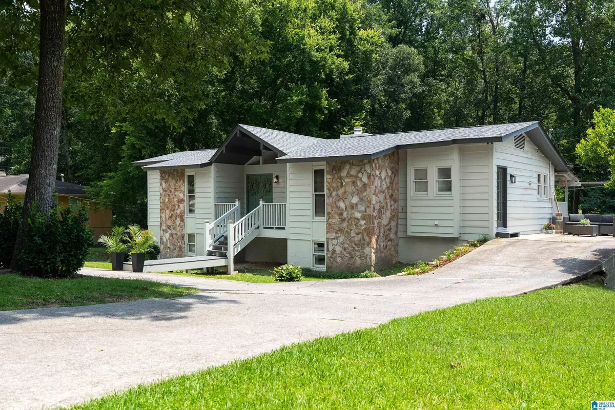 Vestavia Hills, AL 35216,2233 GREAT ROCK ROAD