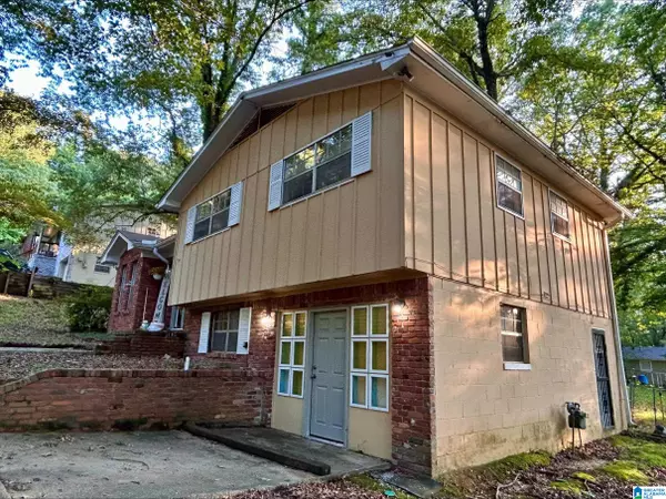 Center Point, AL 35215,2416 DEBBIE DRIVE