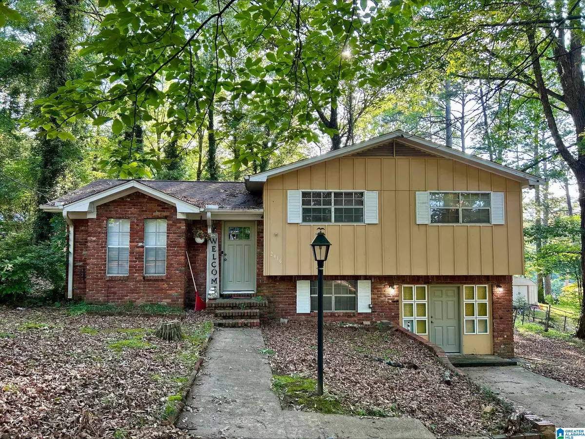 Center Point, AL 35215,2416 DEBBIE DRIVE