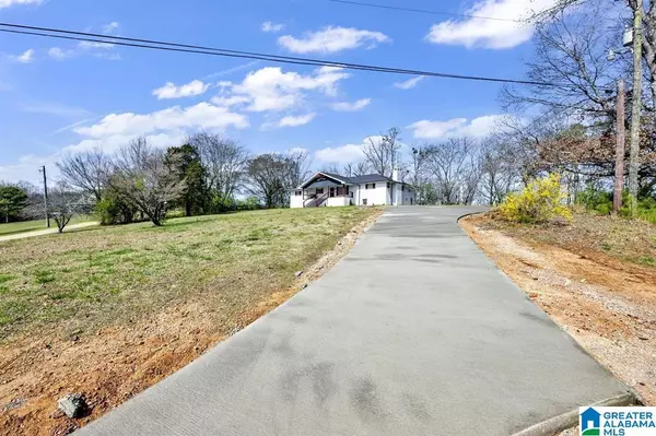 Trussville, AL 35173,3732 SAMPLE DRIVE