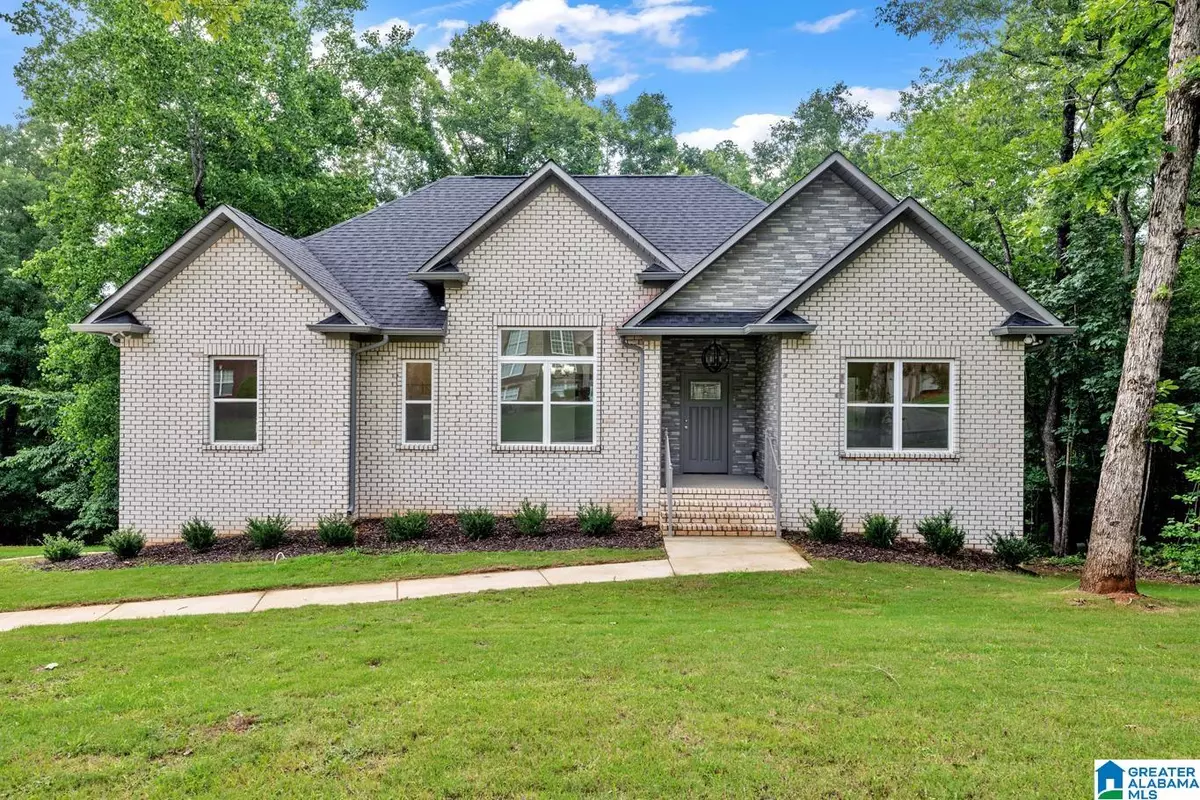 Pinson, AL 35126,7945 FOREST LOOP