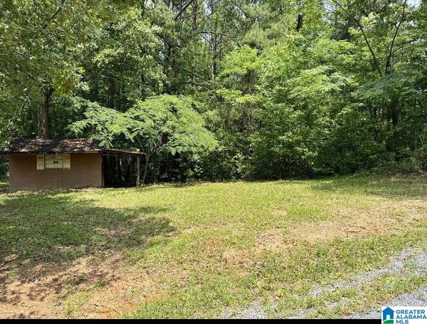 201 N NORTON ROAD #5 & 6, Sylacauga, AL 35151