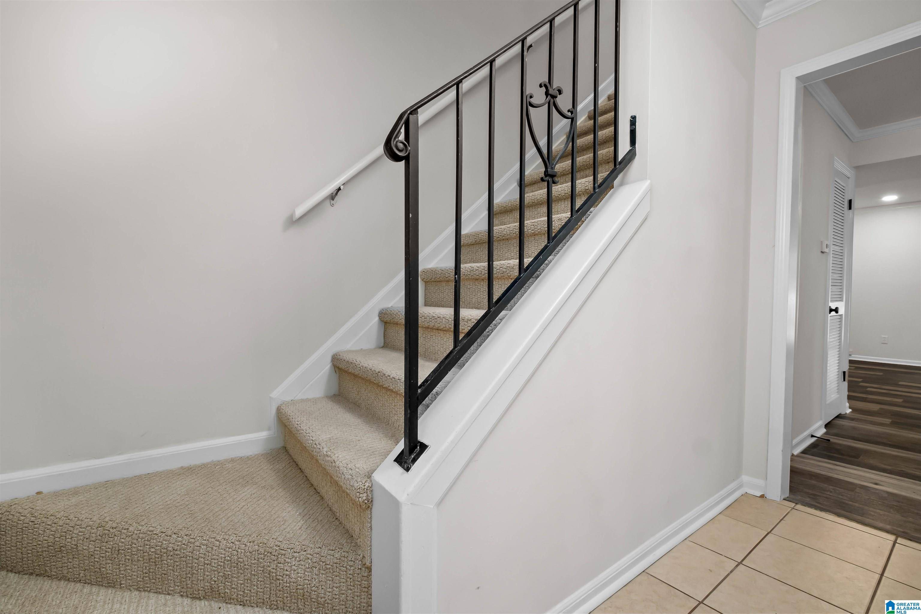 Vestavia Hills, AL 35243,3859 OVERTON MANOR TRAIL