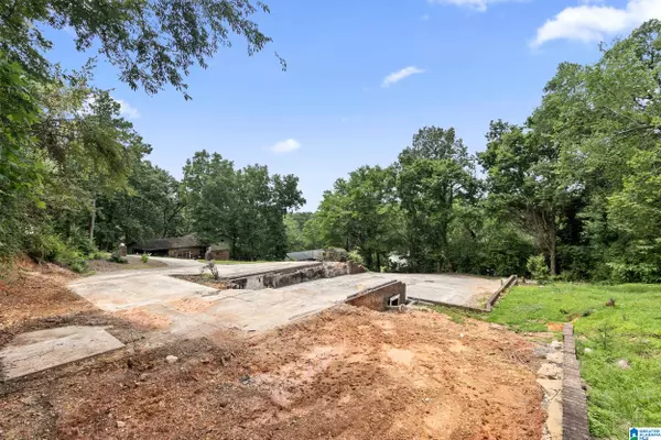 Birmingham, AL 35235,908 ROSE DRIVE #2