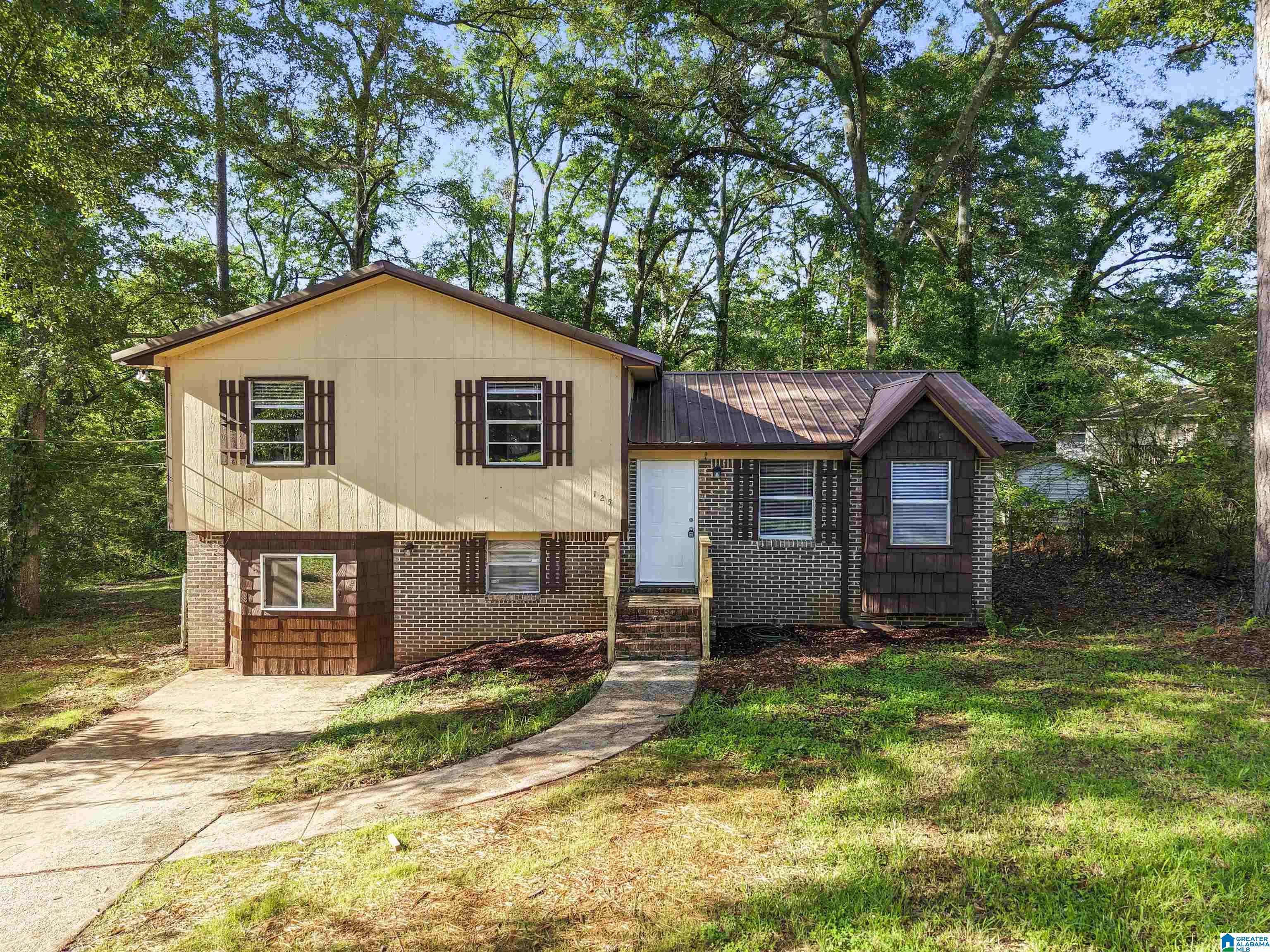 125 GREENRIDGE TERRACE, Hueytown, AL 35023