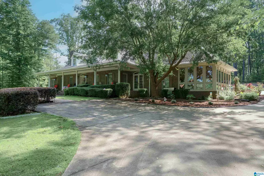 326 LEVAN DRIVE, Columbiana, AL 35051