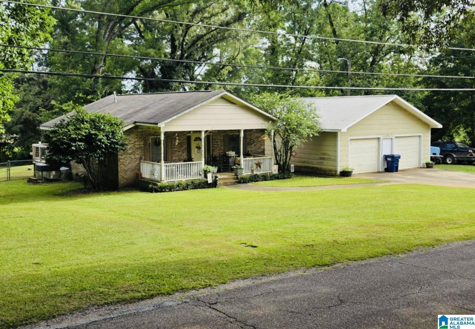 90 DEARMANVILLE ROAD, Anniston, AL 36207