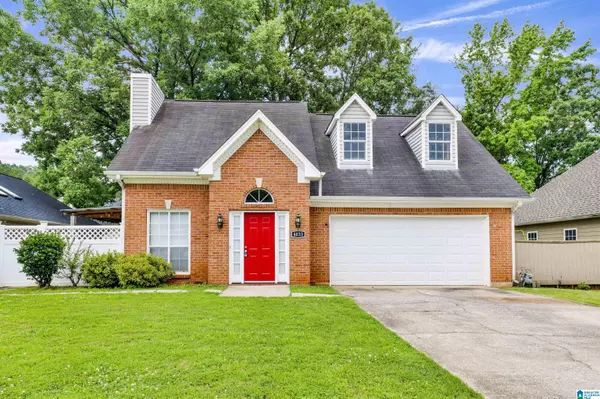4033 SADDLE RUN CIRCLE, Pelham, AL 35124