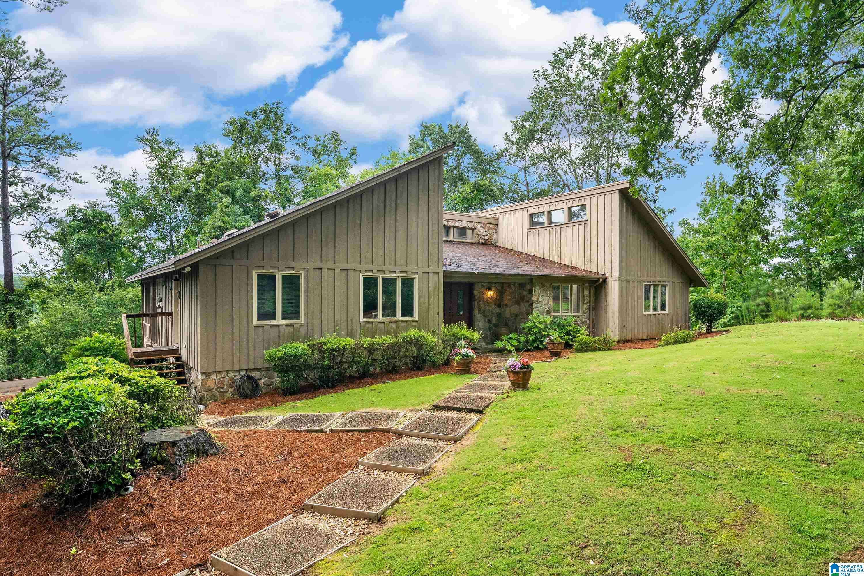 Vestavia Hills, AL 35243,3836 RIVER VIEW DRIVE