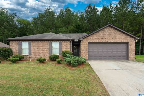 445 MARSH CIRCLE, Calera, AL 35040