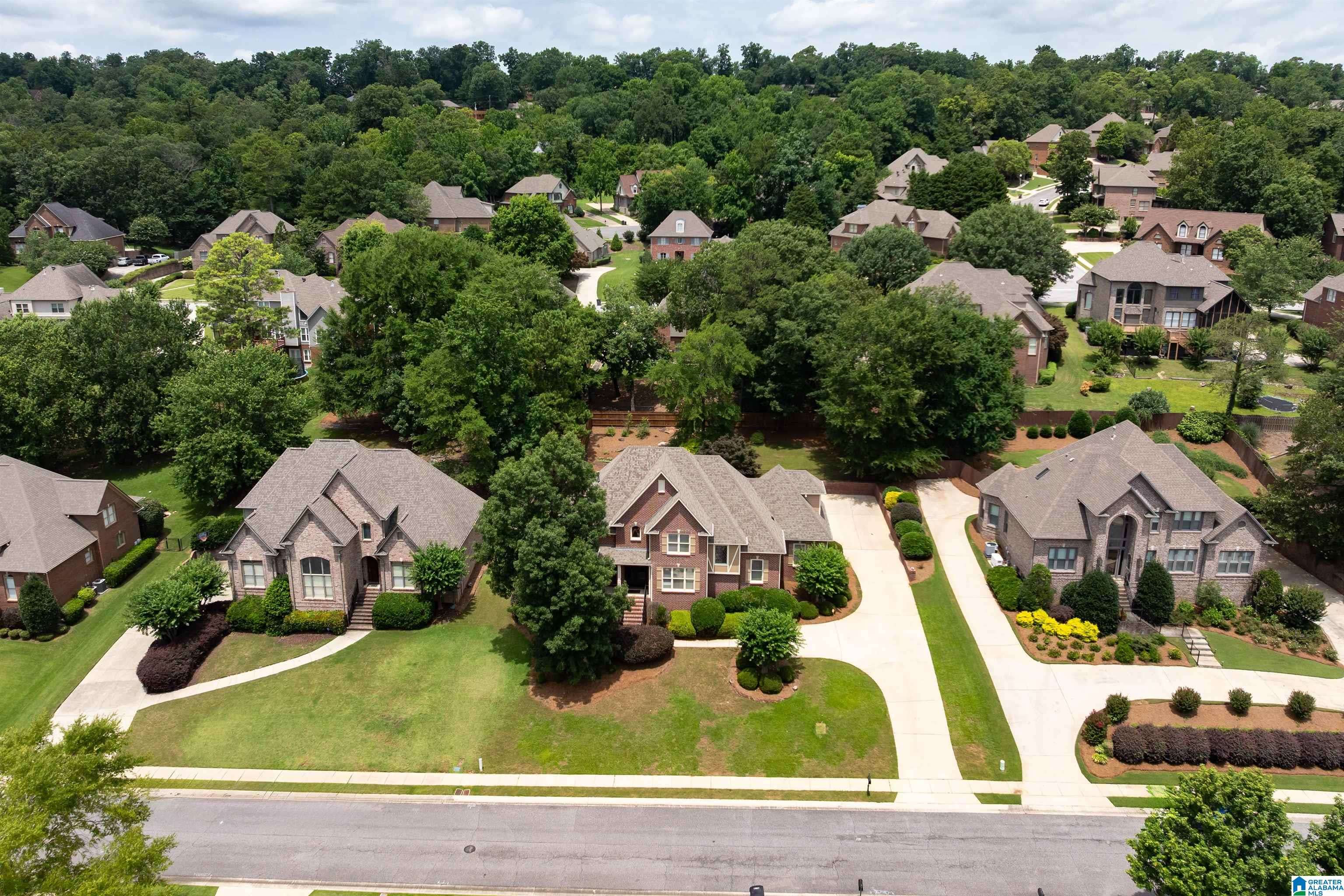 Hoover, AL 35226,5232 LAKE CREST CIRCLE
