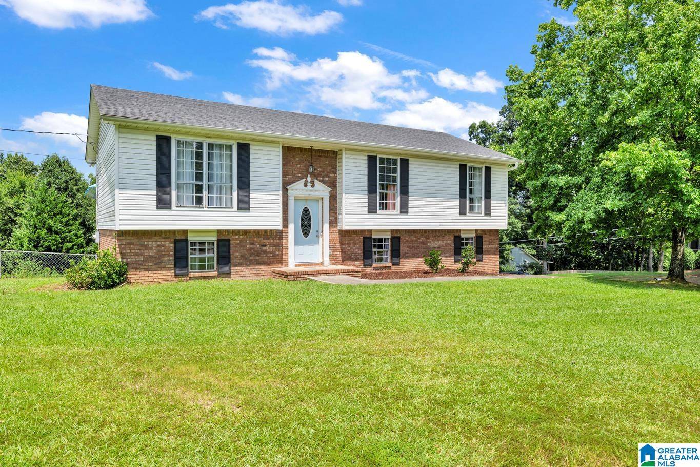 101 PINEHURST ROAD, Trussville, AL 35173