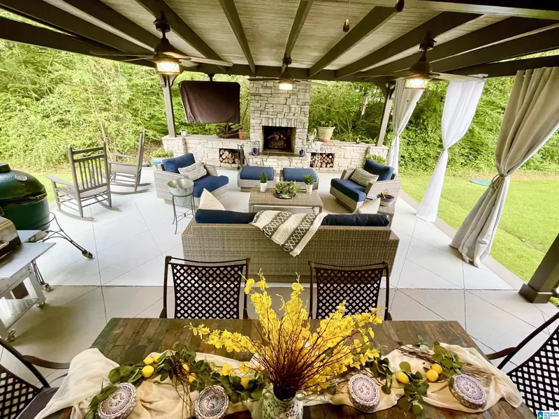 8009 CALDWELL DRIVE, Trussville, AL 35173