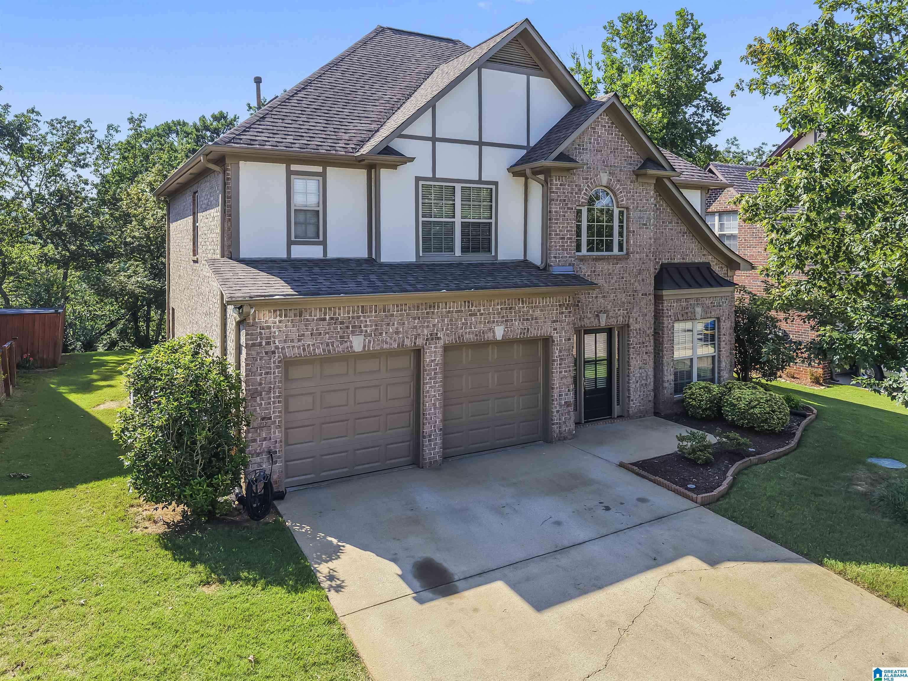 8738 HIGHLANDS DRIVE, Trussville, AL 35173