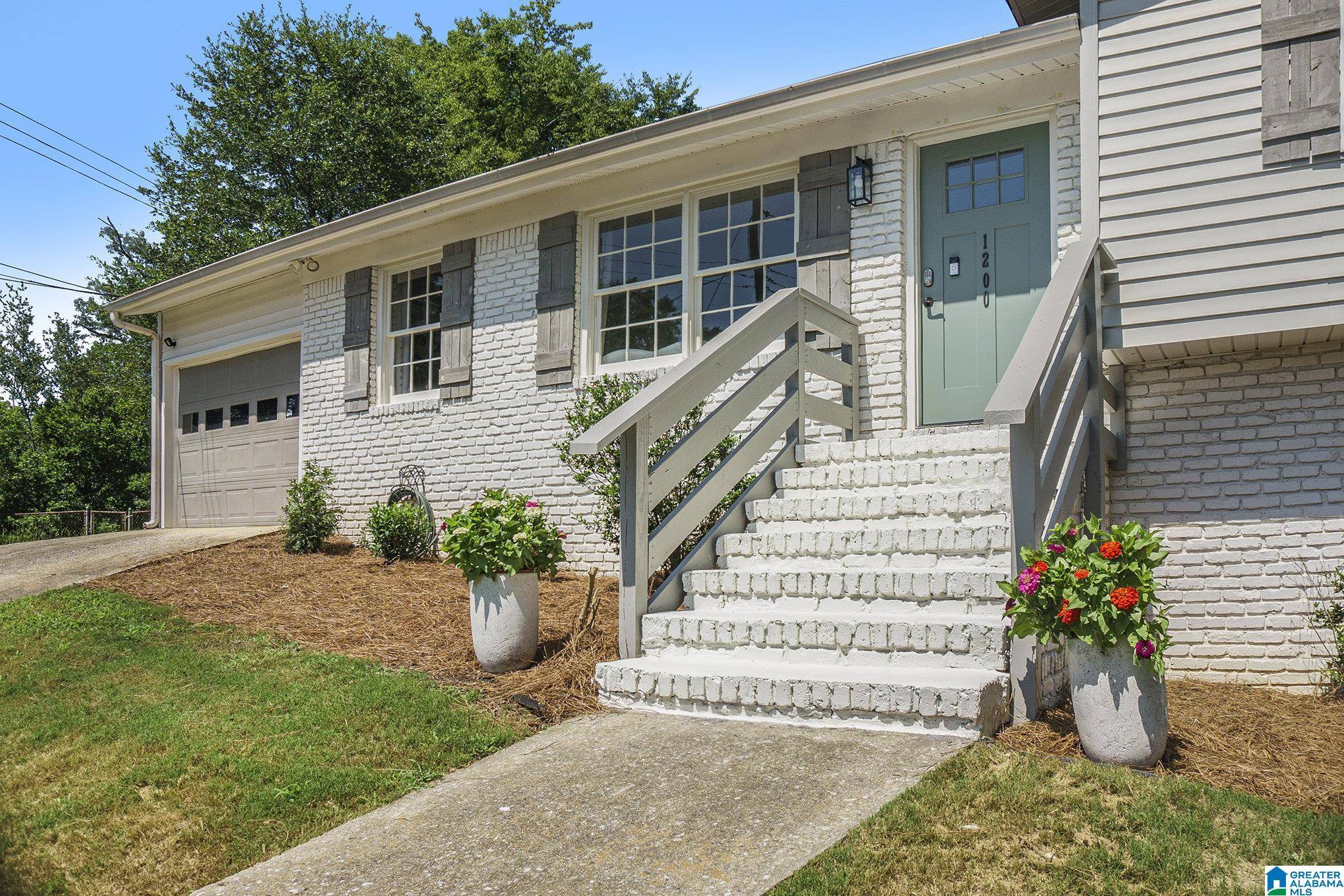 1200 KRIN AVENUE, Birmingham, AL 35213
