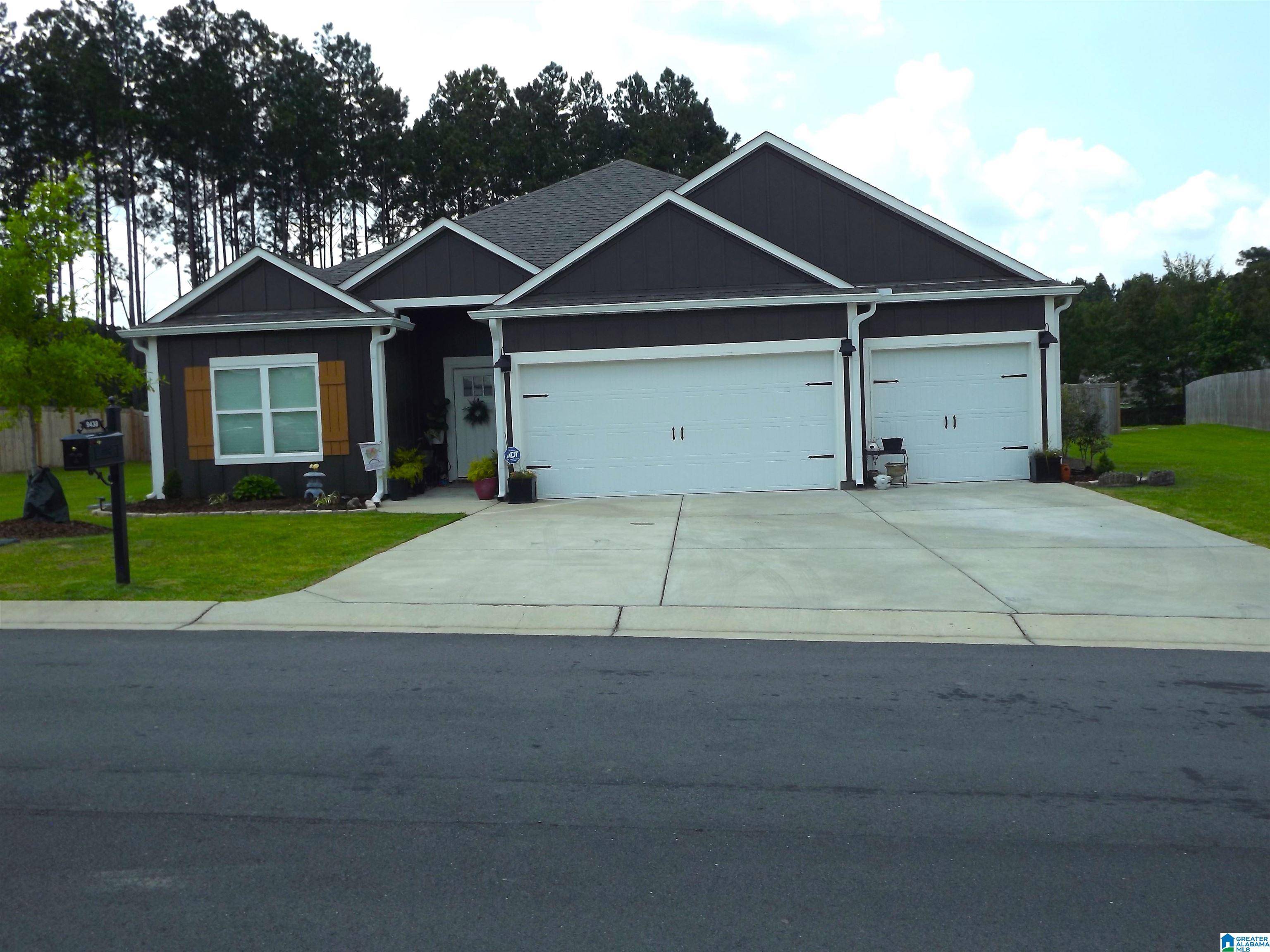 9438 DOSS FERRY LANE, Kimberly, AL 35091