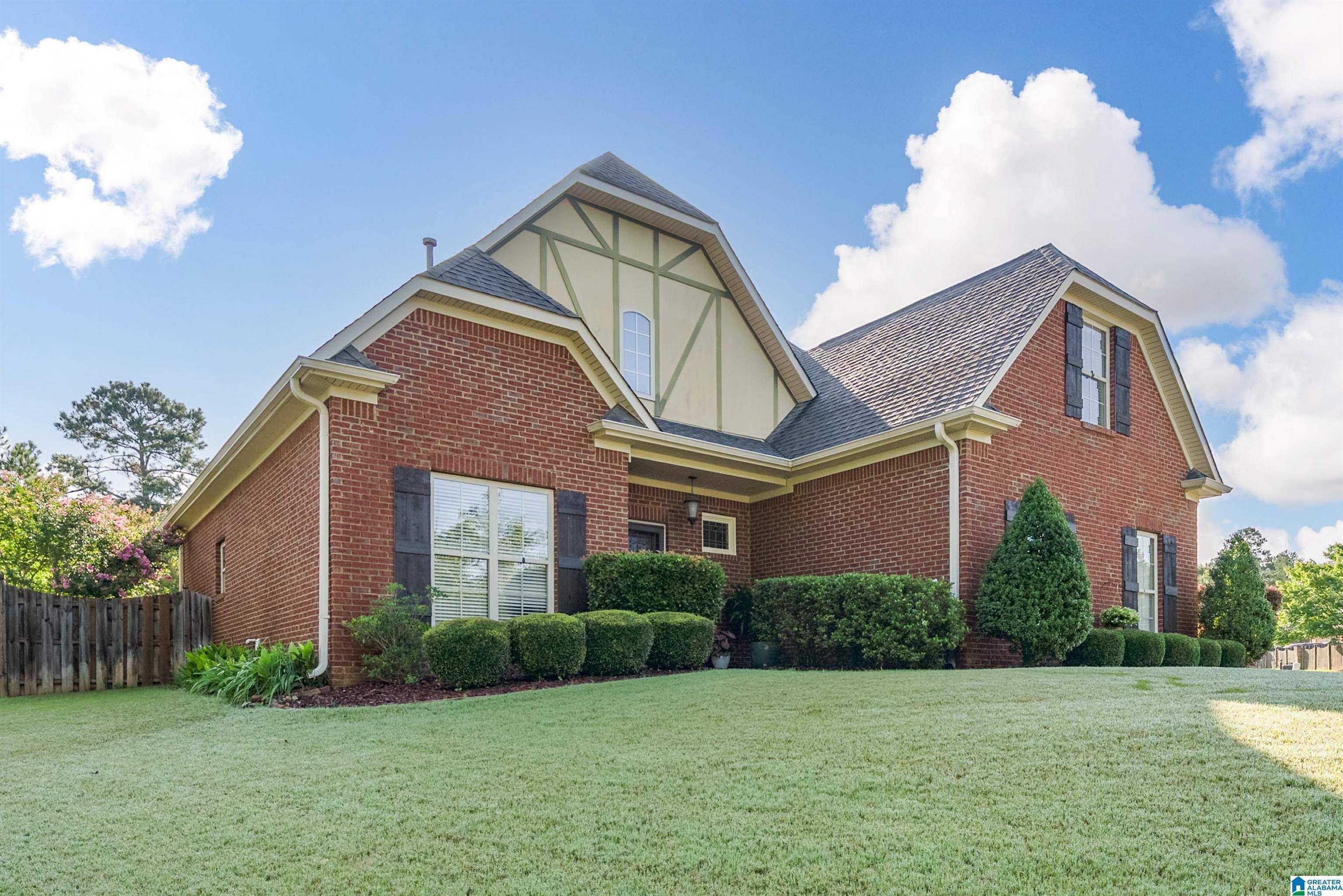 Helena, AL 35080,401 RIVER OAKS LANE