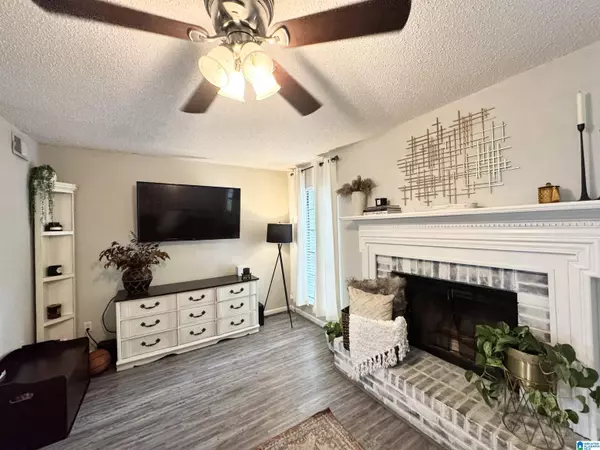 Gardendale, AL 35071,338 JAMESTOWN MANOR DRIVE