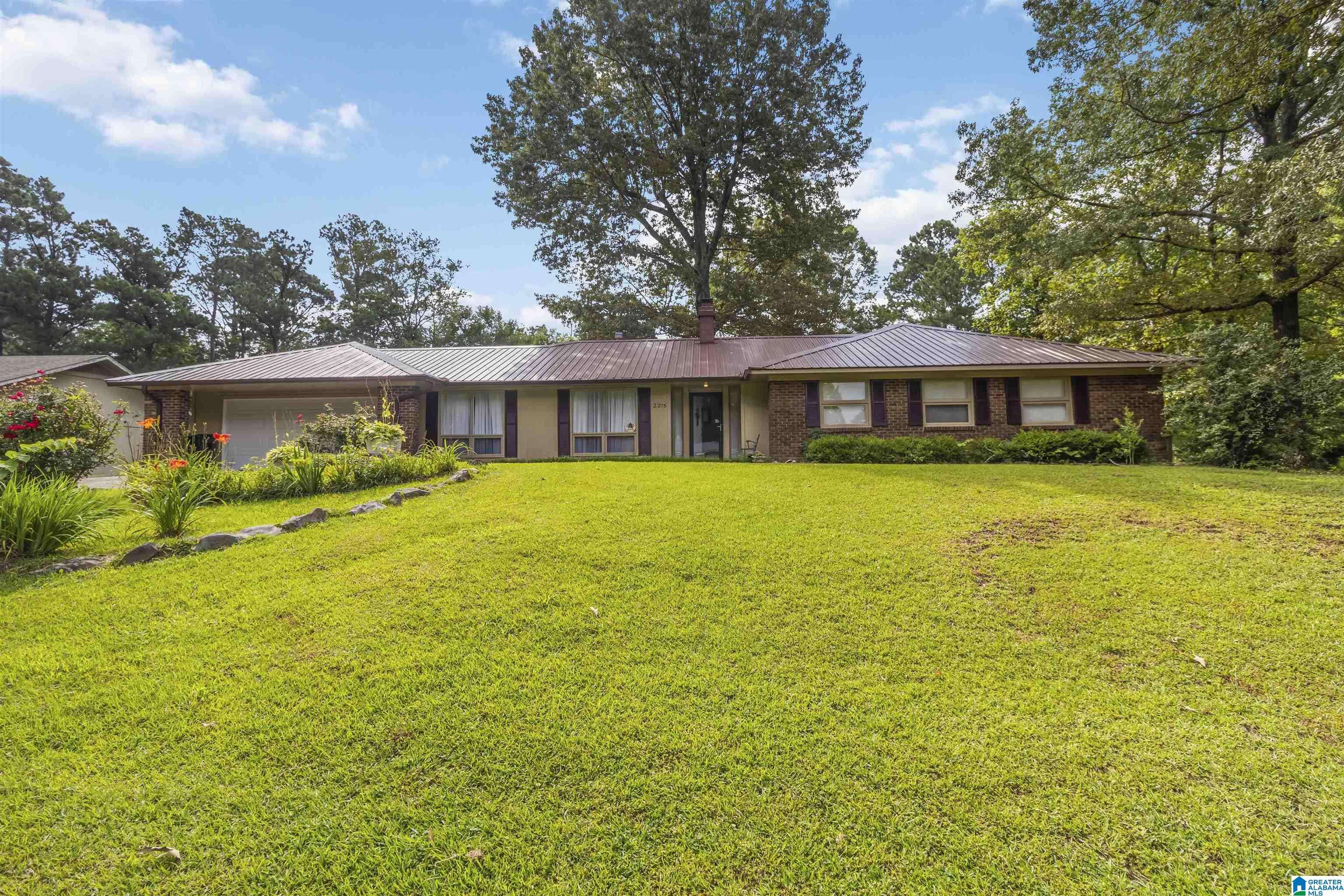 2215 VICKI DRIVE, Birmingham, AL 35235
