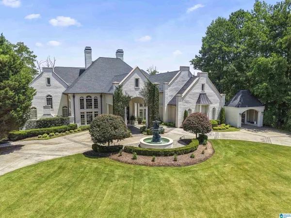 5615 CANONGATE LANE, Hoover, AL 35242