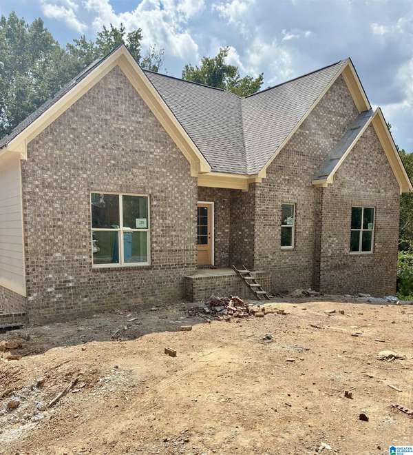 122 E WILLOW CIRCLE, Calera, AL 35040