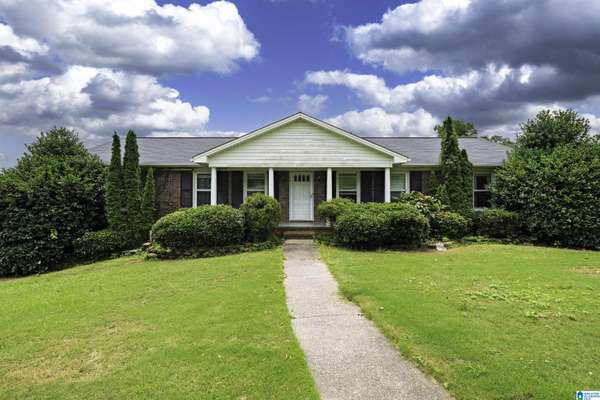 2421 JAMESTOWN DRIVE, Hoover, AL 35226