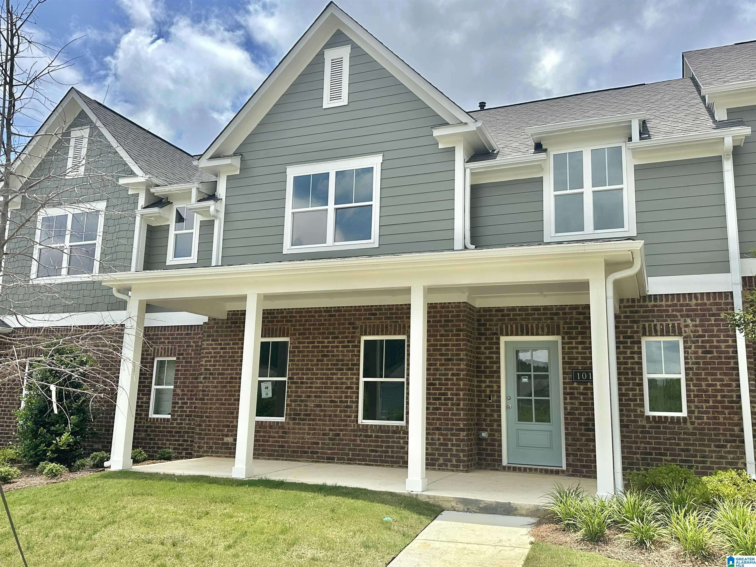1010 UNALI TOWNES LOOP E, Leeds, AL 35094