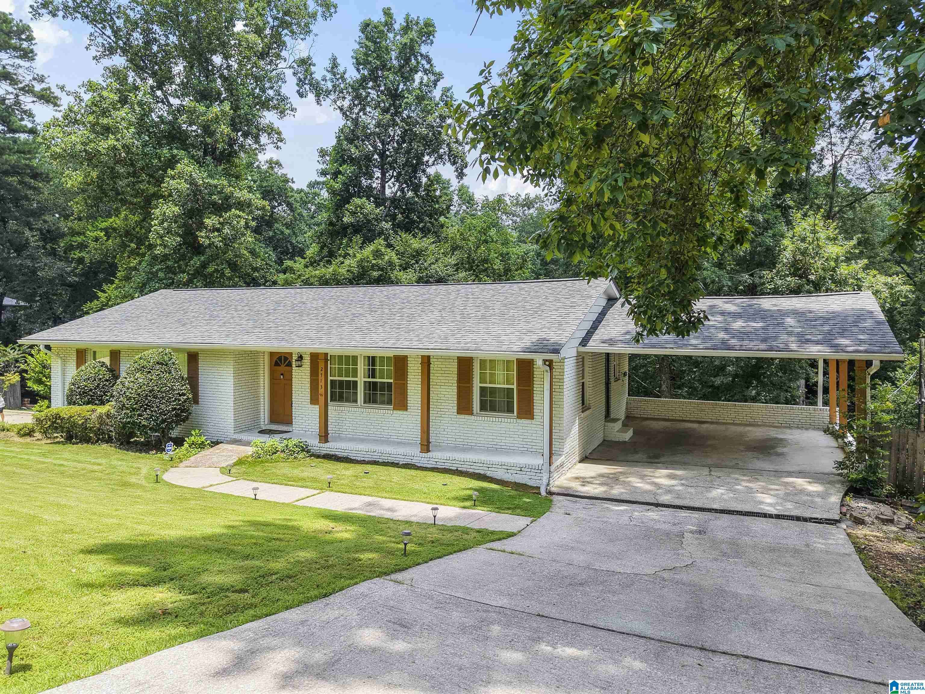 Vestavia Hills, AL 35216,2713 SOUTHVIEW TERRACE