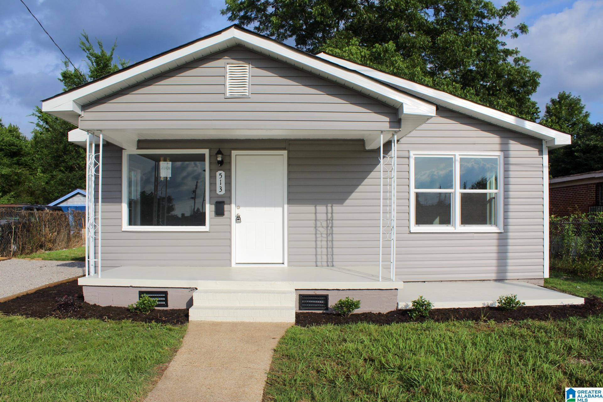 513 1ST AVENUE N, Bessemer, AL 35020