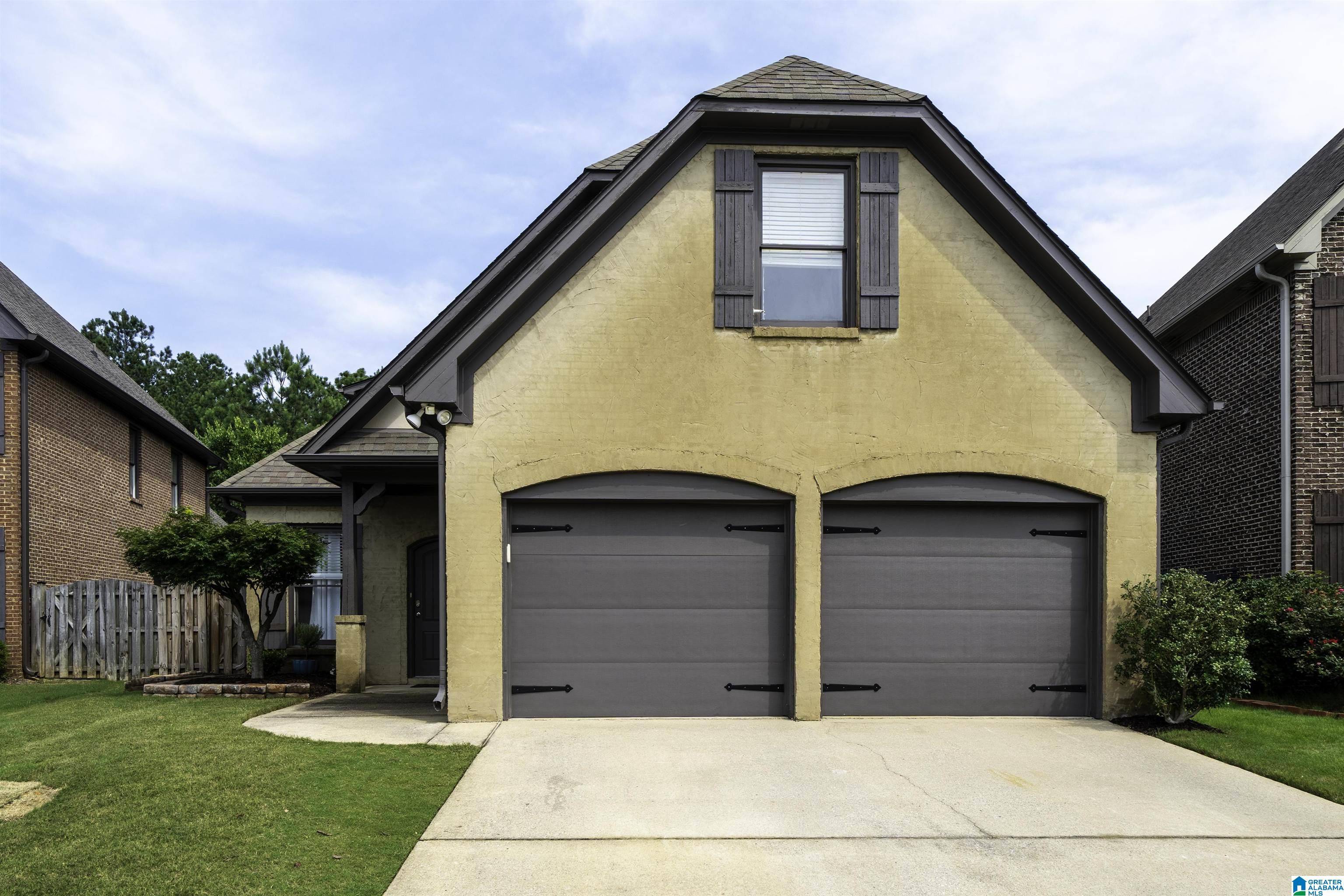 2055 CHALYBE WAY, Hoover, AL 35226