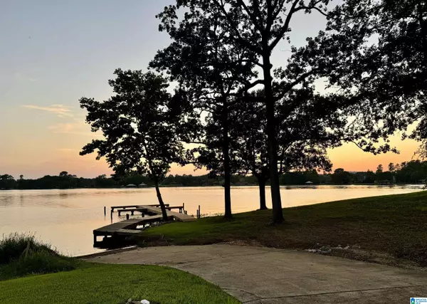Sylacauga, AL 35151,BOATHOUSE CIRCLE #322