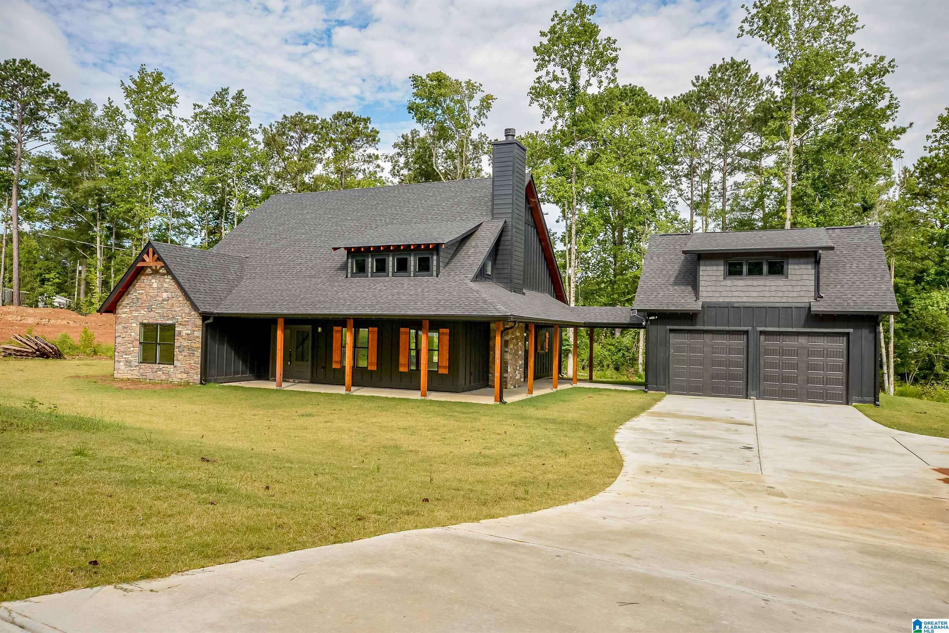 1033 LEE ROAD 353, Valley, AL 36854