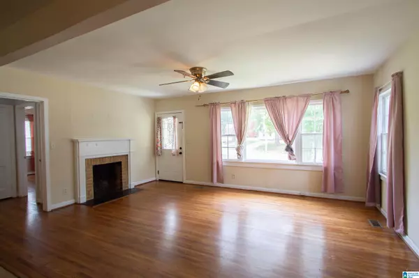 Tuscaloosa, AL 35405,18 CEDAR KNOLL