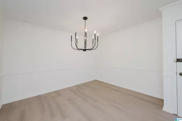 Vestavia Hills, AL 35216,1864 ROCKWOOD ROAD #1864