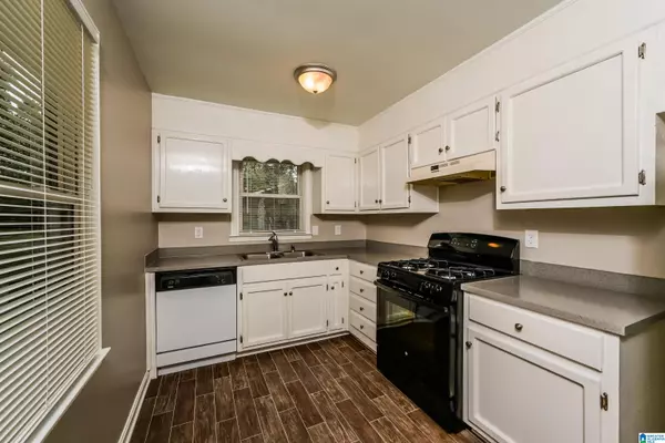 Pinson, AL 35126,5422 PINE ROAD