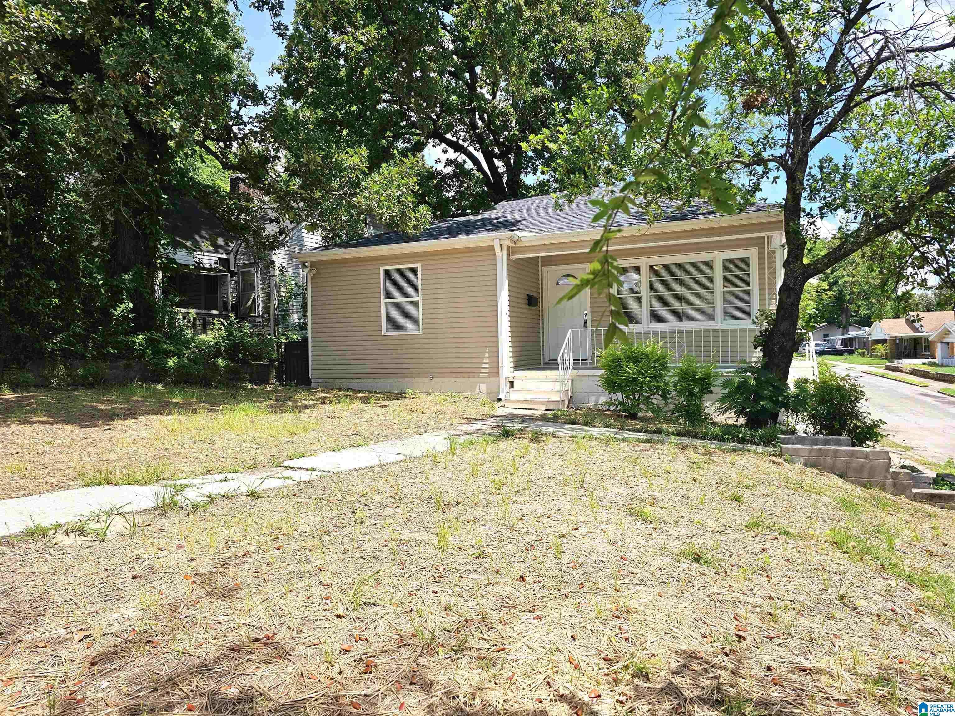 Tarrant, AL 35217,1556 MOUNTAIN DRIVE