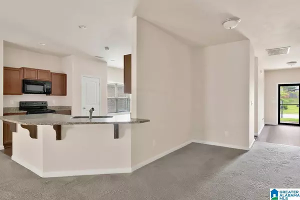 Pinson, AL 35126,5136 STERLING GLEN DRIVE