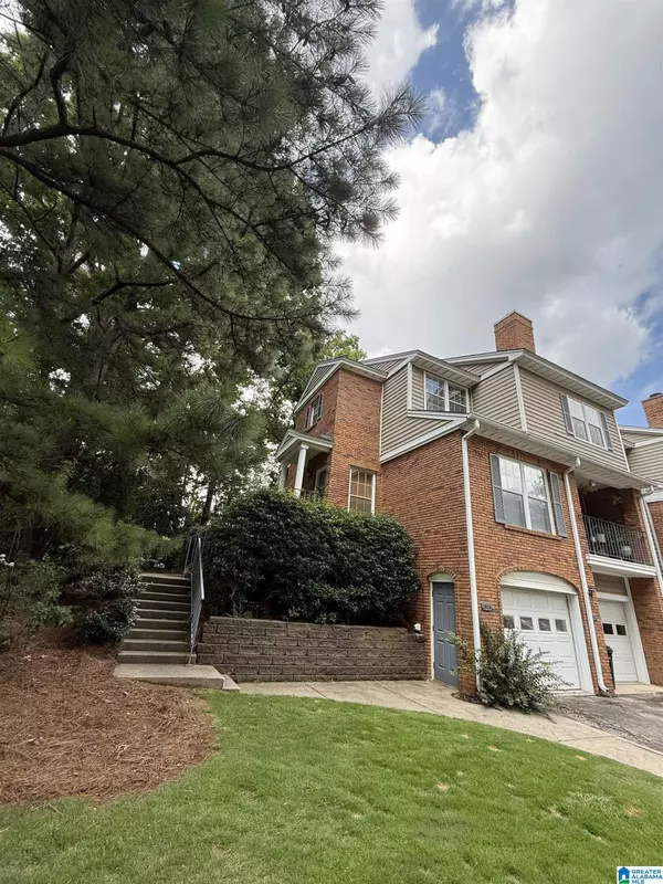 1902 WATERFORD PLACE #1902, Hoover, AL 35244
