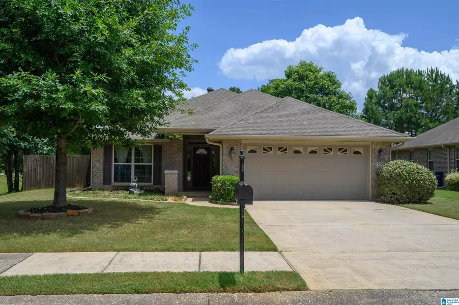 301 VINCENT STREET, Alabaster, AL 35007